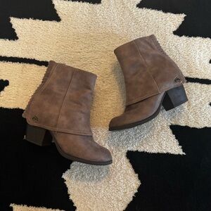 Fergalicious Liberty light Brown Ankle Boots with Chunky Heel